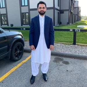 Meet your Posher, Junaid